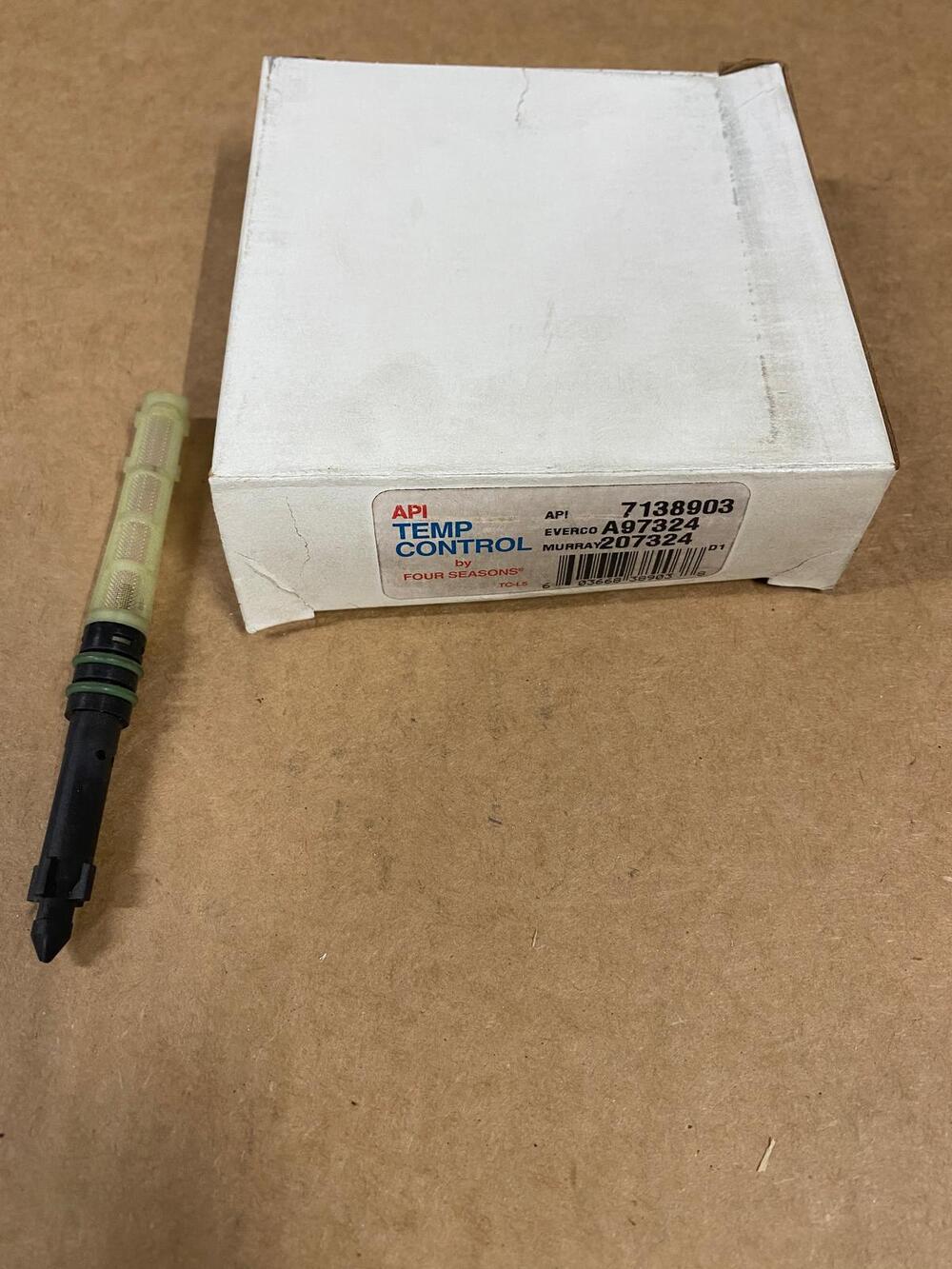Four Seasons 7138903 AC Orifice Tube Everco A97324 Murray 207324 New